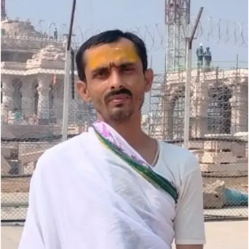 परमपूज्य पं० श्री पंकजपाण्डेयः (सामवेदी जी) ( सामवेदविषयक परामर्शदाता)